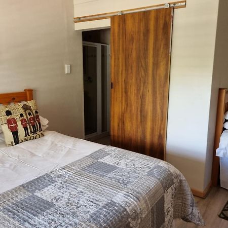 Kwela Bed & Breakfast Aliwal North Ngoại thất bức ảnh